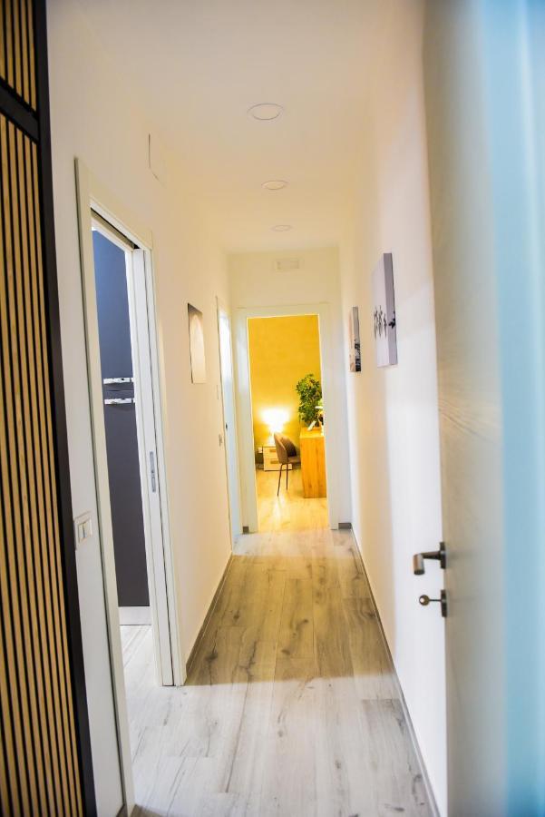 La Via Di Mezzo Apartment CTA Exterior photo