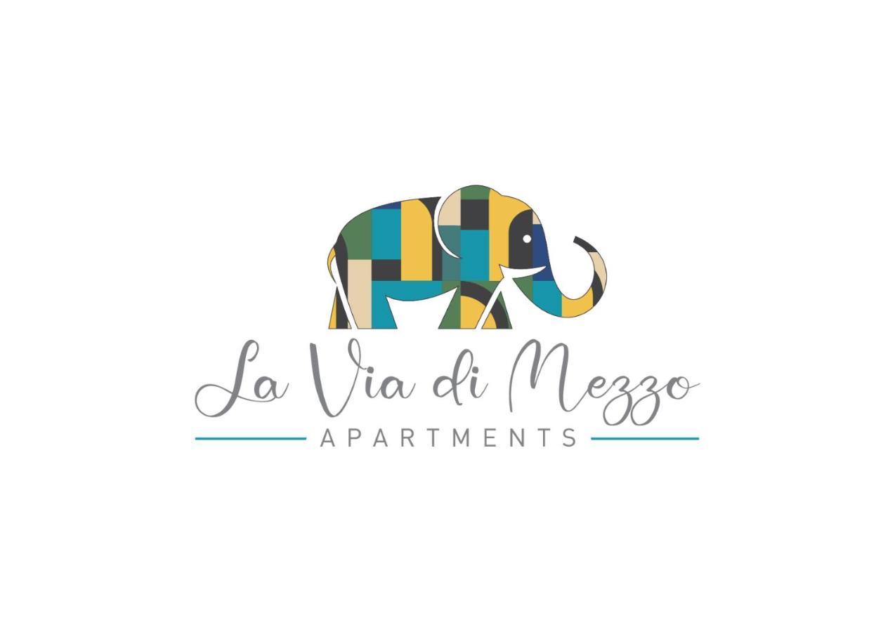 La Via Di Mezzo Apartment CTA Exterior photo